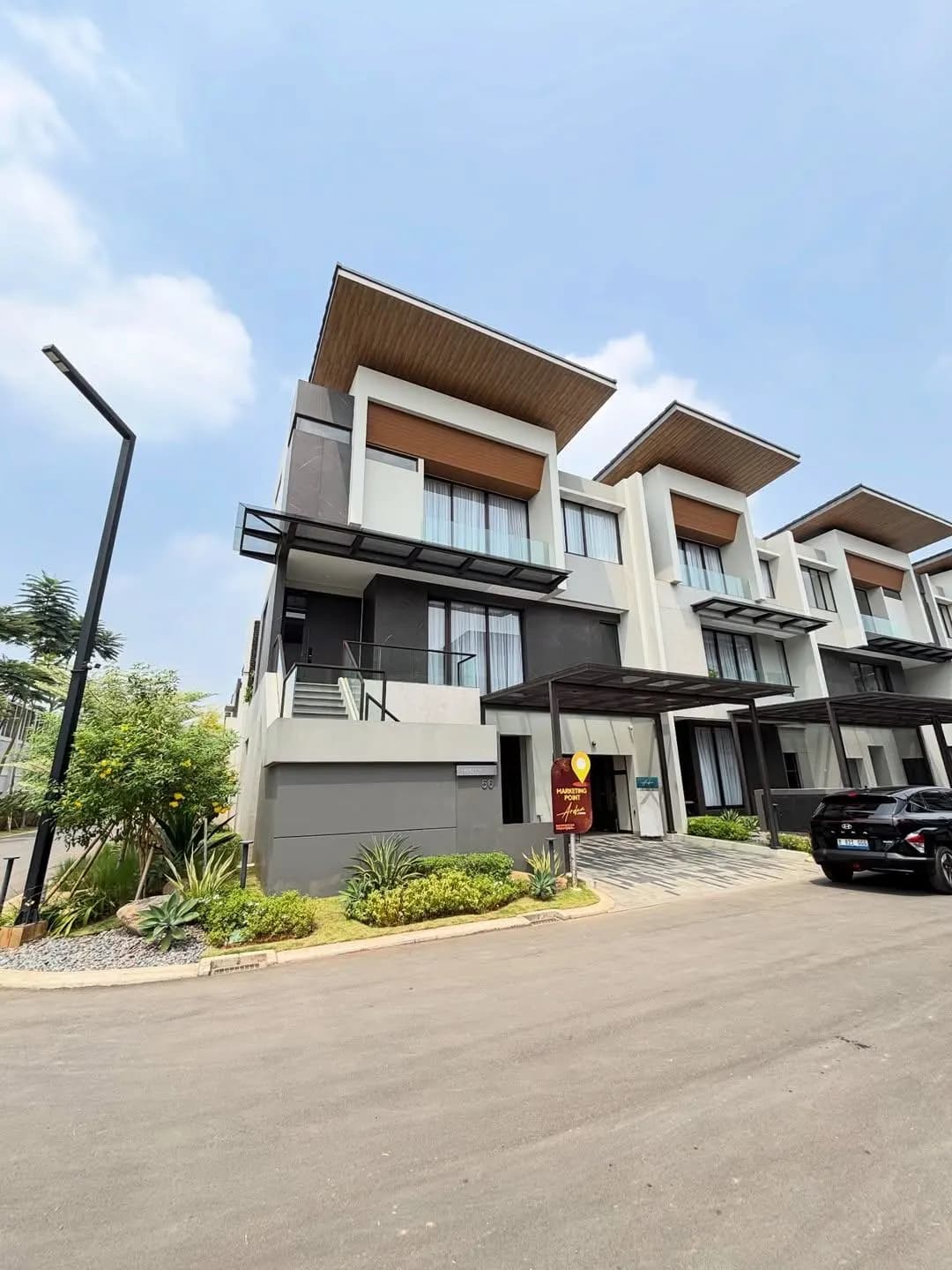 Thumbnail Rumah 3 Lantai Mewah di Cluster Heron The Springs Serpong — 5